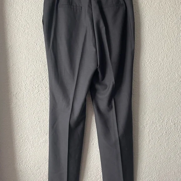 Calvin Klein 2-piece suit - Picture 6 of 8